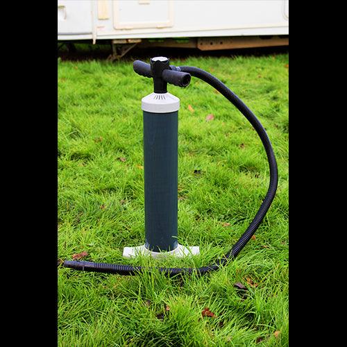 Air hand sales pump with gauge