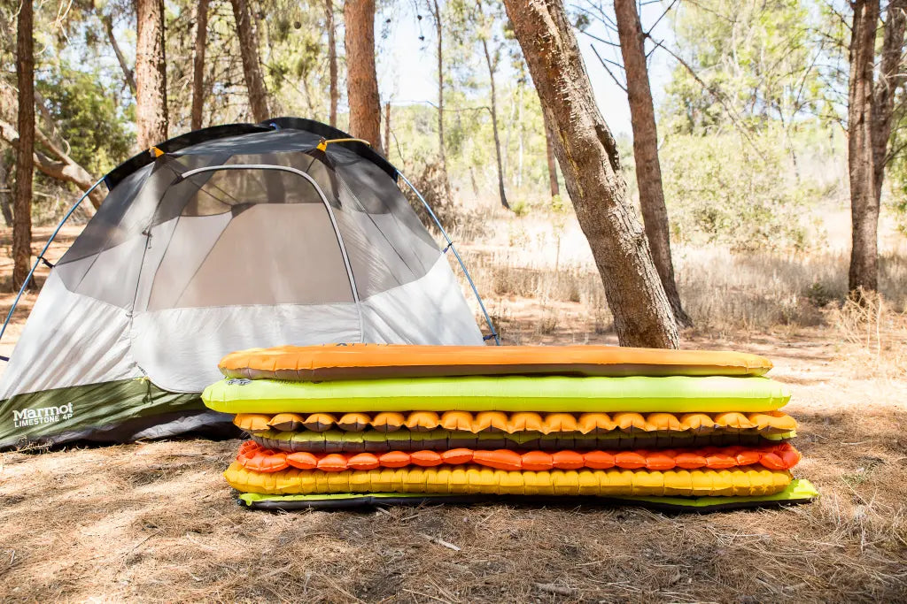 🛏️ Sleeping Mat vs Camp Bed: Which Should You Take Camping?