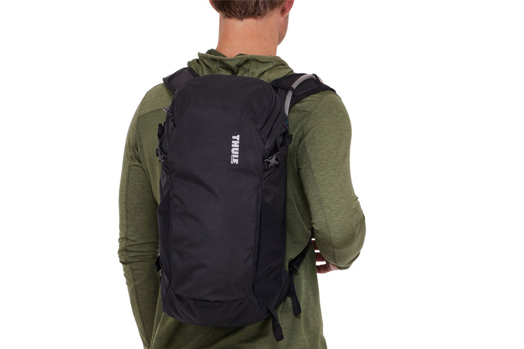 Thule AllTrail hydration pack 16L black Thule - UK Camping And Leisure