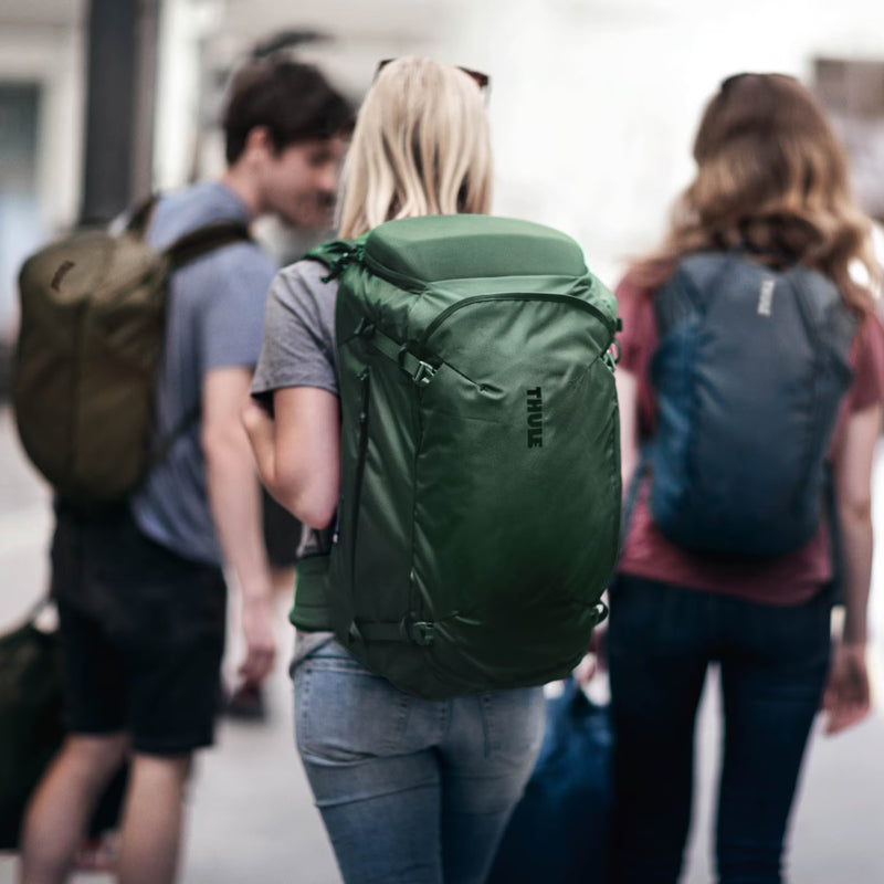 Thule Landmark 60L Women's travel pack hazy green | breathable, backpacking, hiking