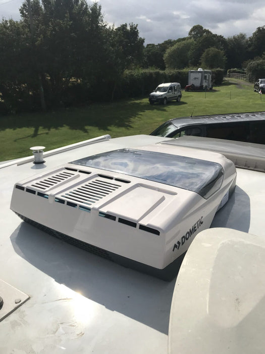 Dometic Freshlight 2200 Air Conditioning Unit 9102900165 Dometic - UK Camping And Leisure