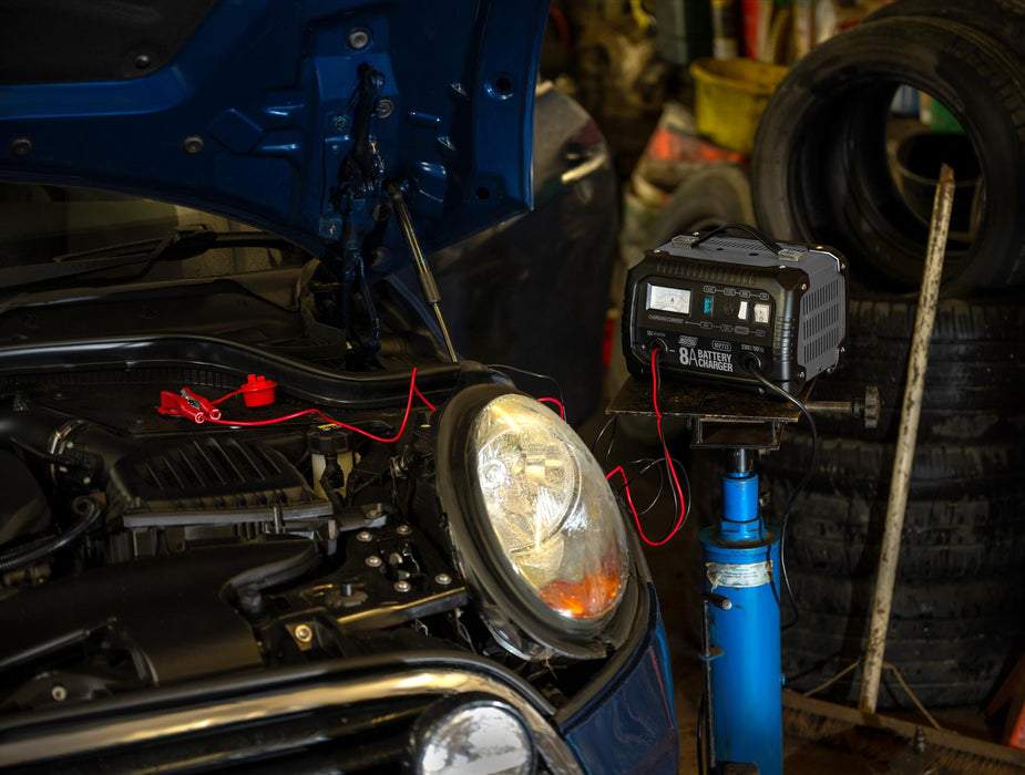 Maypole Heavy Duty Steel 8A 8 Amp 12V Car Van Tractor Battery Charger