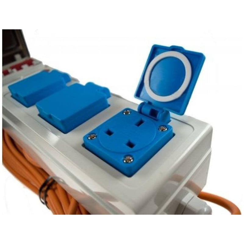 3 Way Mobile Mains Unit RCD Campsite Power Caravan Motorhome V762 Crusader - UK Camping And Leisure