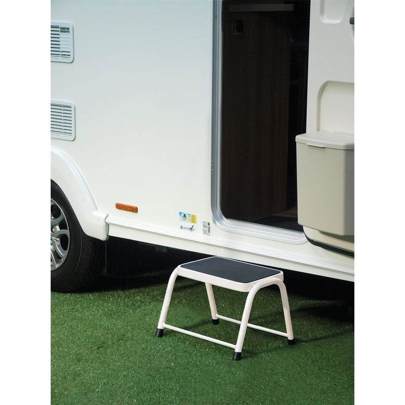 Caravan Single step in white Quest - UK Camping And Leisure