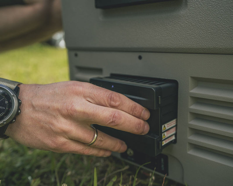 Outwell Arctic Frost 35 Coolbox Black & Grey Outwell - UK Camping And Leisure