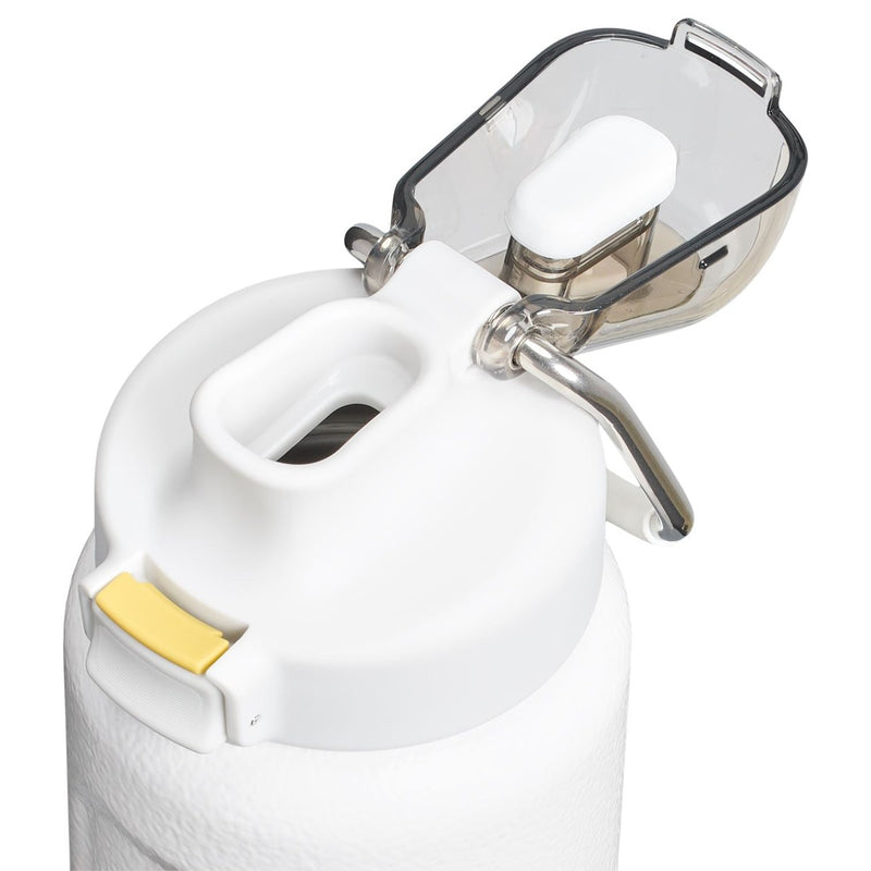 Stanley The Wellspring Bottle 0.71L - Image 14 of 18 | UK Camping and Leisure