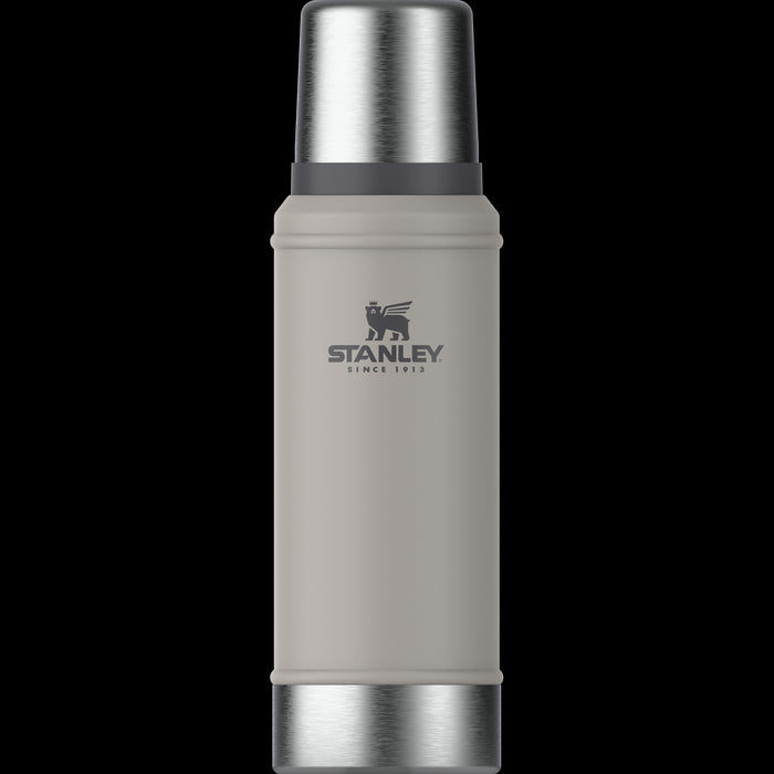 Stanley Legendary Classic Bottle 0.75L Stanley - UK Camping And Leisure