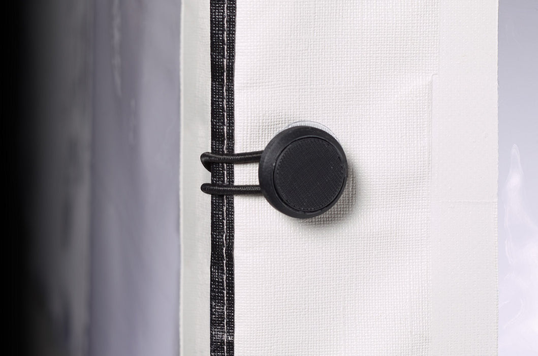 Thule Rain Blocker Front G2 In combination with sides: Small and to 1200 V2 Thule - UK Camping And Leisure