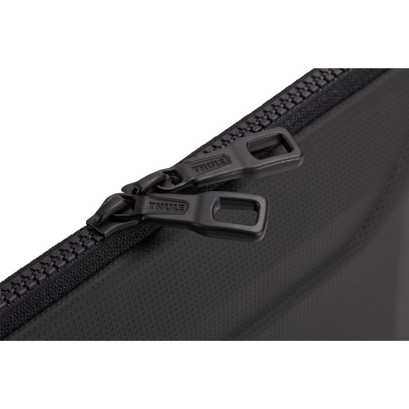 Thule Gauntlet MacBook Pro® Sleeve 16" 3204523 Thule - UK Camping And Leisure