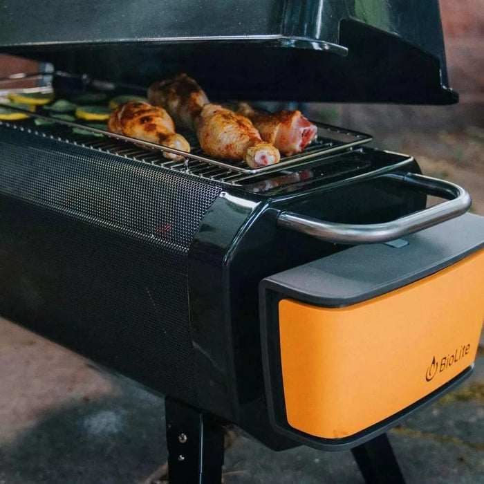 Biolite FirePit Grill Lid Biolite - UK Camping And Leisure