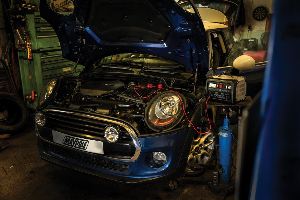 New Maypole MP716 12A Metal Battery Charger 12/24V Fast/Boost Mode Robust Steel