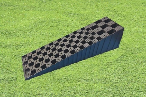 Milenco Levelling Ramp MGI XL Wedge Set x 2 for Caravan Motorhome & Camper 7177