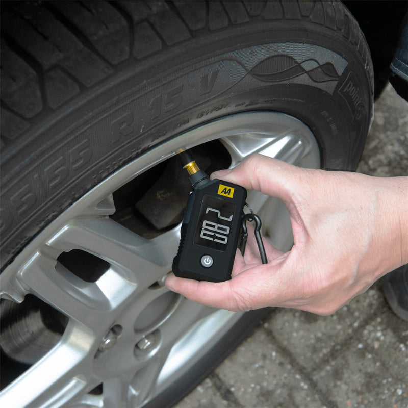AA 3-in-1 Digital Tyre Depth Gauge & LED Light - View 5