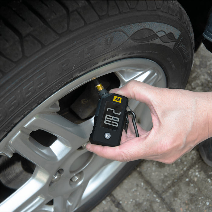 AA 3-in-1 Digital Tyre Depth Gauge & LED Light