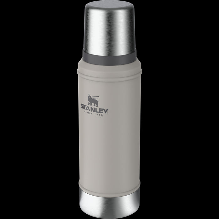 Stanley Legendary Classic Bottle 0.75L Stanley - UK Camping And Leisure
