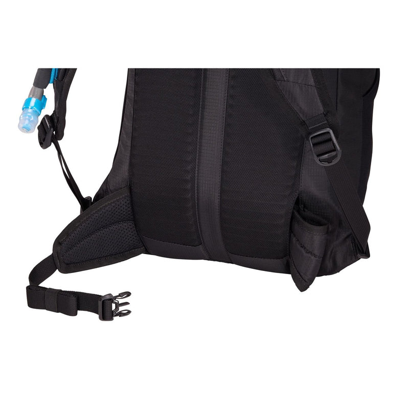 Thule AllTrail hydration pack 22L black Thule - UK Camping And Leisure