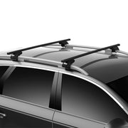 Thule SquareBar Evo Roof Bars full kit 712100 710600 186005 installed on vehicle