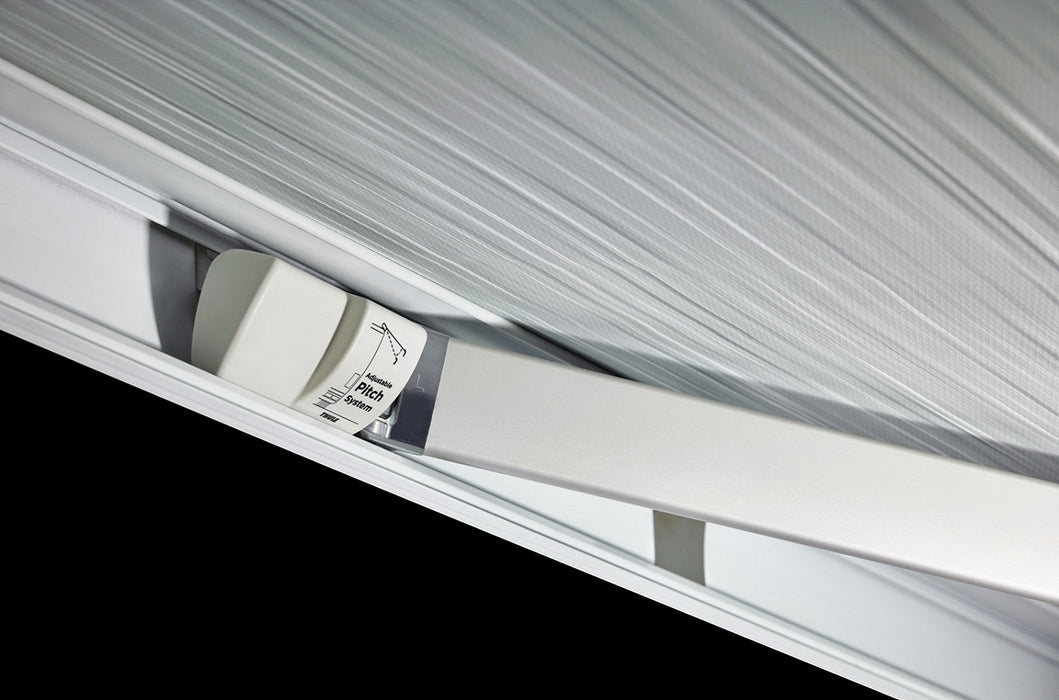 Thule Omnistor 5200 Awning Wall-Mounted Thule - UK Camping And Leisure